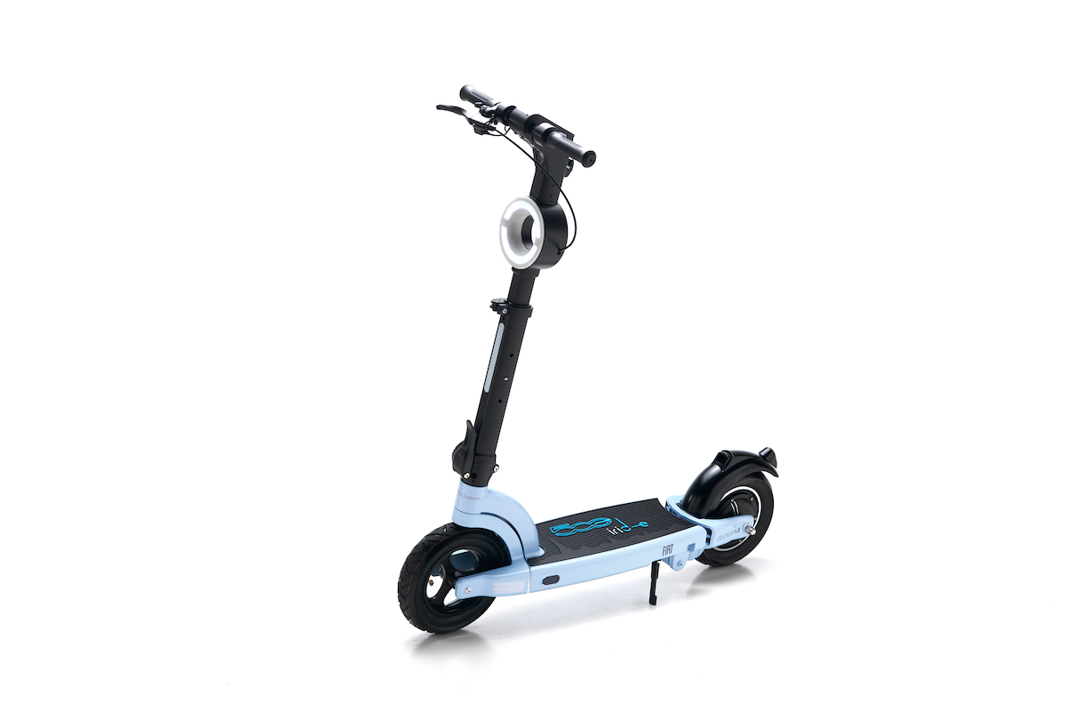 Mopar presenta il primo monopattino elettrico, ispirato alla Nuova 500 Mopar presenta il primo monopattino elettrico, ispirato alla Nuova 500
