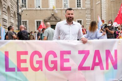 Ddl Zan, siamo uomini o caporali?