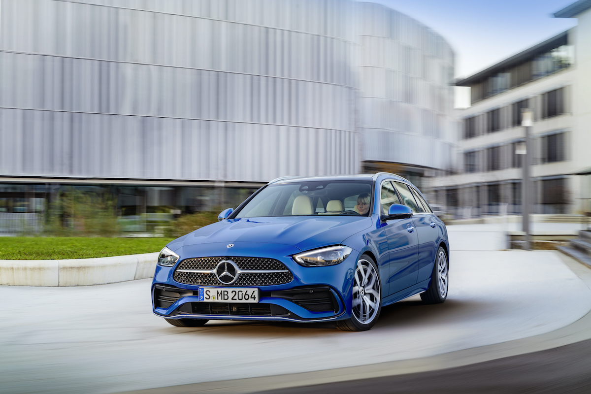 Con la Mercedes-Benz Classe C SW sulle strade storiche: la Panoramica Zegna Con la Mercedes-Benz Classe C SW sulle strade storiche: la Panoramica Zegna
