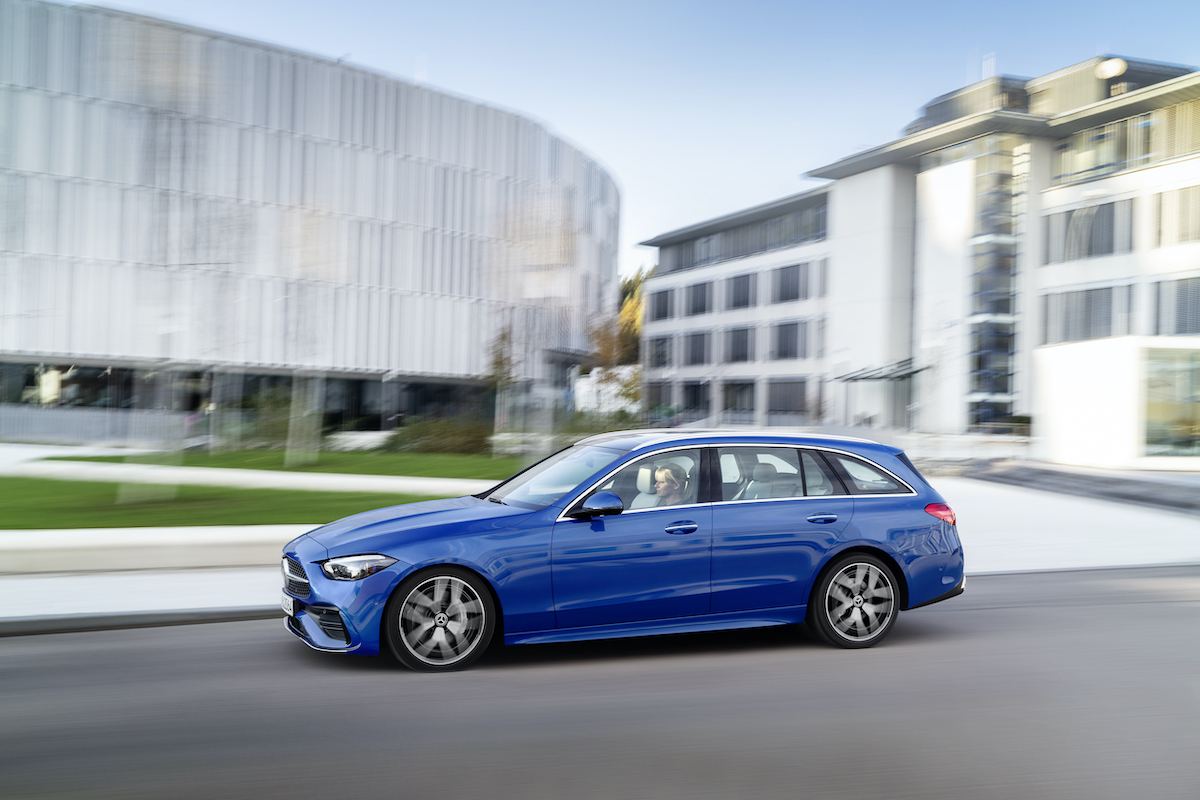 Con la Mercedes-Benz Classe C SW sulle strade storiche: la Panoramica Zegna Con la Mercedes-Benz Classe C SW sulle strade storiche: la Panoramica Zegna