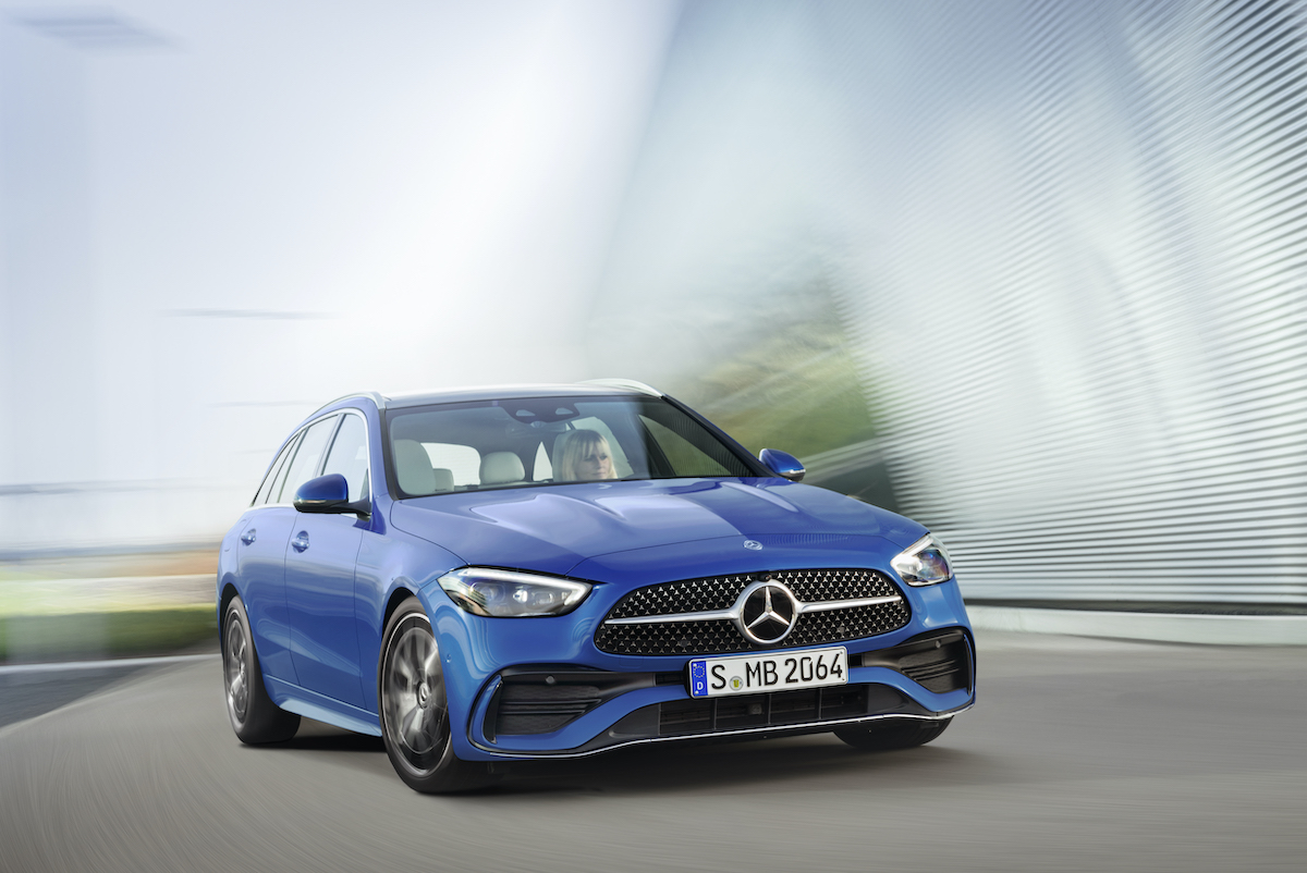 Con la Mercedes-Benz Classe C SW sulle strade storiche: la Panoramica Zegna Con la Mercedes-Benz Classe C SW sulle strade storiche: la Panoramica Zegna