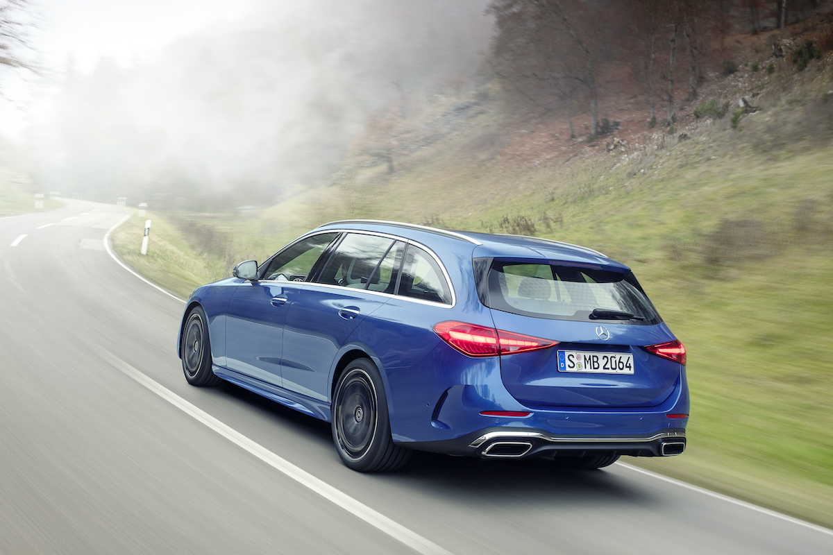 Con la Mercedes-Benz Classe C SW sulle strade storiche: la Panoramica Zegna Con la Mercedes-Benz Classe C SW sulle strade storiche: la Panoramica Zegna