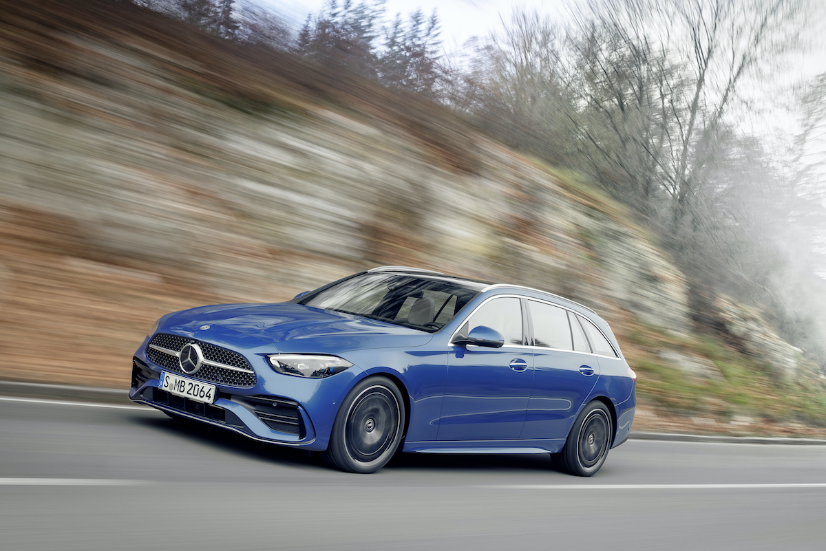 Con la Mercedes-Benz Classe C SW sulle strade storiche: la Panoramica Zegna Con la Mercedes-Benz Classe C SW sulle strade storiche: la Panoramica Zegna