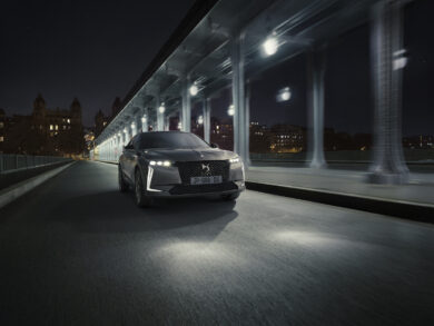 Nuova DS4 le informazioni principali vengono proiettate sul parabrezza