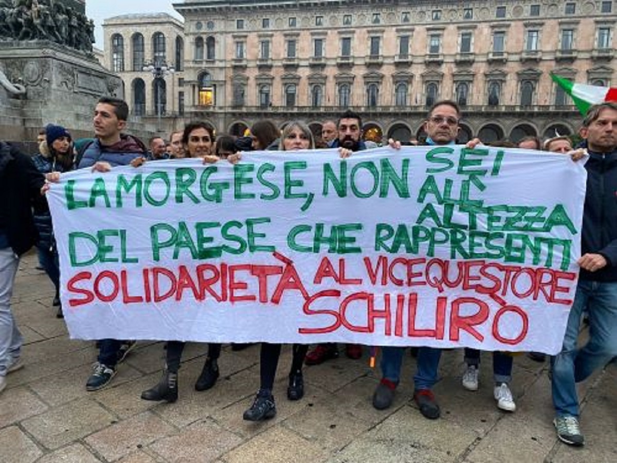 Corteo No Green pass a Milano: quattro denunciati. VIDEO Corteo No Green pass a Milano: quattro denunciati. VIDEO