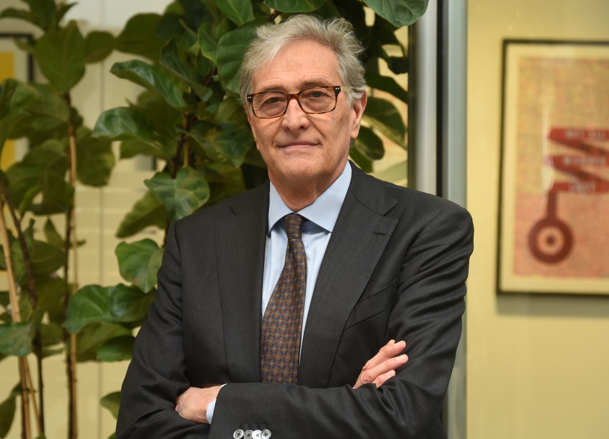 Vaccini, Rasi: “Terza dose subito anche ai 50enni. Poi andrà estesa a tutti” Vaccini, Rasi: “Terza dose subito anche ai 50enni. Poi andrà estesa a tutti”