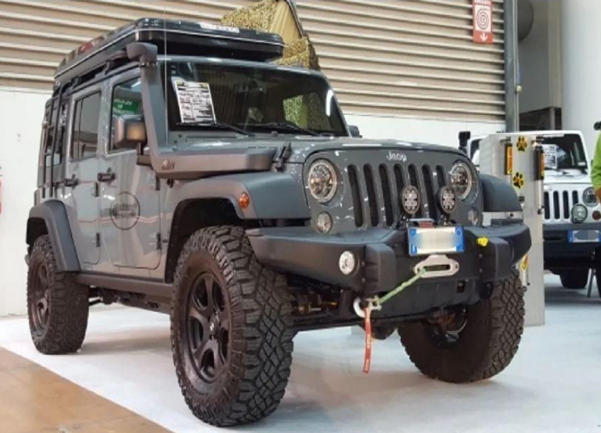 Monster truck, suv modificati illegamente: 38 indagati Monster truck, suv modificati illegamente: 38 indagati