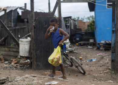 Maimone lancia “La Nuova Democrazia” per un’economia dal volto umano