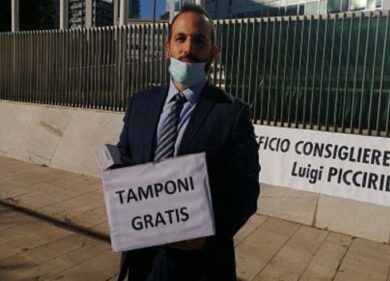 Lombardia, Piccirillo fuori da M5s: espulso il consigliere no Green Pass
