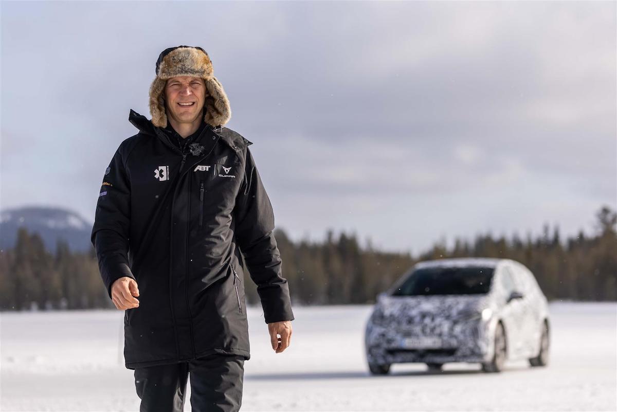 I Piloti del Cupra Racing portano lo spirito della gare sulla Born I Piloti del Cupra Racing portano lo spirito della gare sulla Born