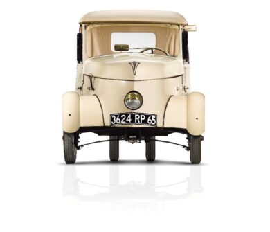 L’Aventure Peugeot protagonista al Salone Epoqu’Auto di Lione