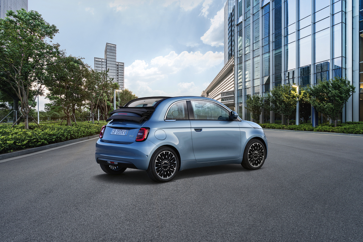 La Nuova 500 Cabrio apre l’era 100% elettrica di Fiat La Nuova 500 Cabrio apre l’era 100% elettrica di Fiat