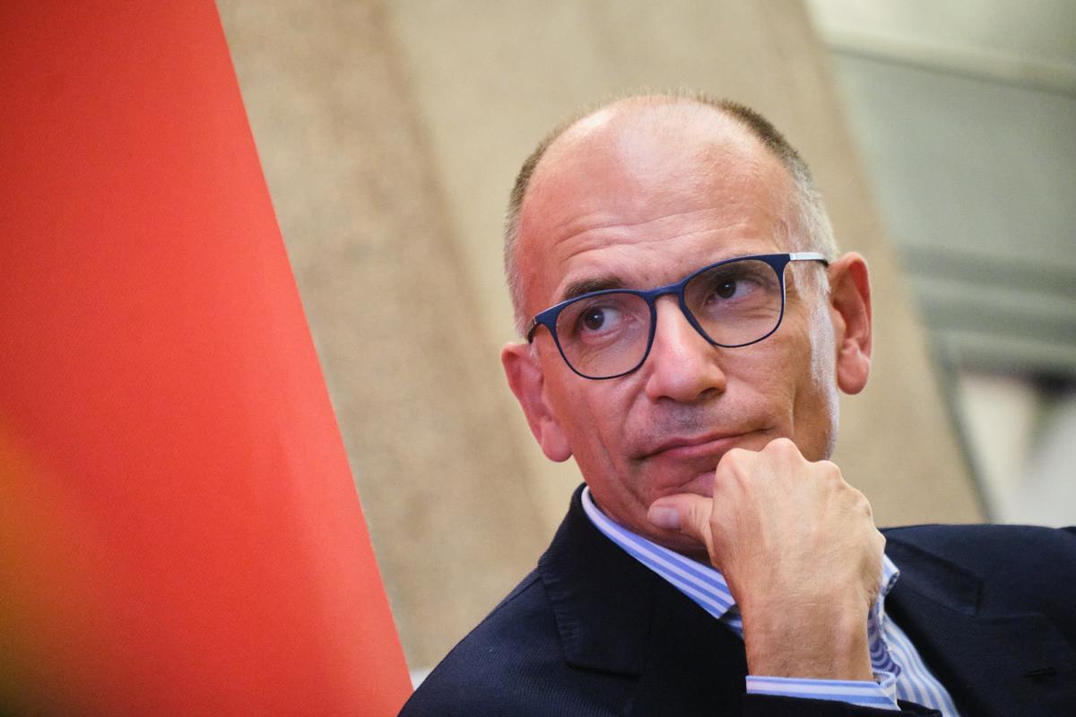 Galleria foto 'Sondaggi politici, cambia la testa della classifica: battuta la Meloni' - foto 1