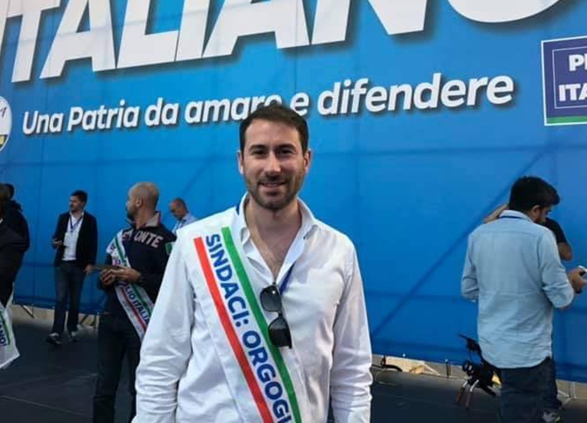Cinisello Balsamo: “Sindaco ammazzati”, minacce a Giacomo Ghilardi Cinisello Balsamo: “Sindaco ammazzati”, minacce a Giacomo Ghilardi