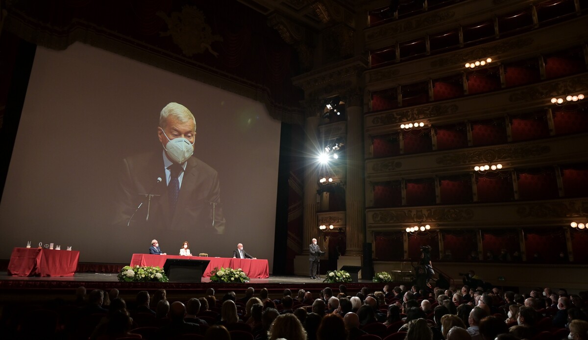 Premio Impresa e Lavoro per una nuova ripartenza alla Scala di Milano Premio Impresa e Lavoro per una nuova ripartenza alla Scala di Milano