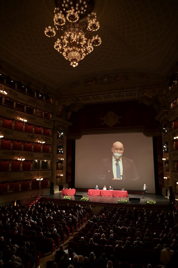 Premio Impresa e Lavoro per una nuova ripartenza alla Scala di Milano Premio Impresa e Lavoro per una nuova ripartenza alla Scala di Milano