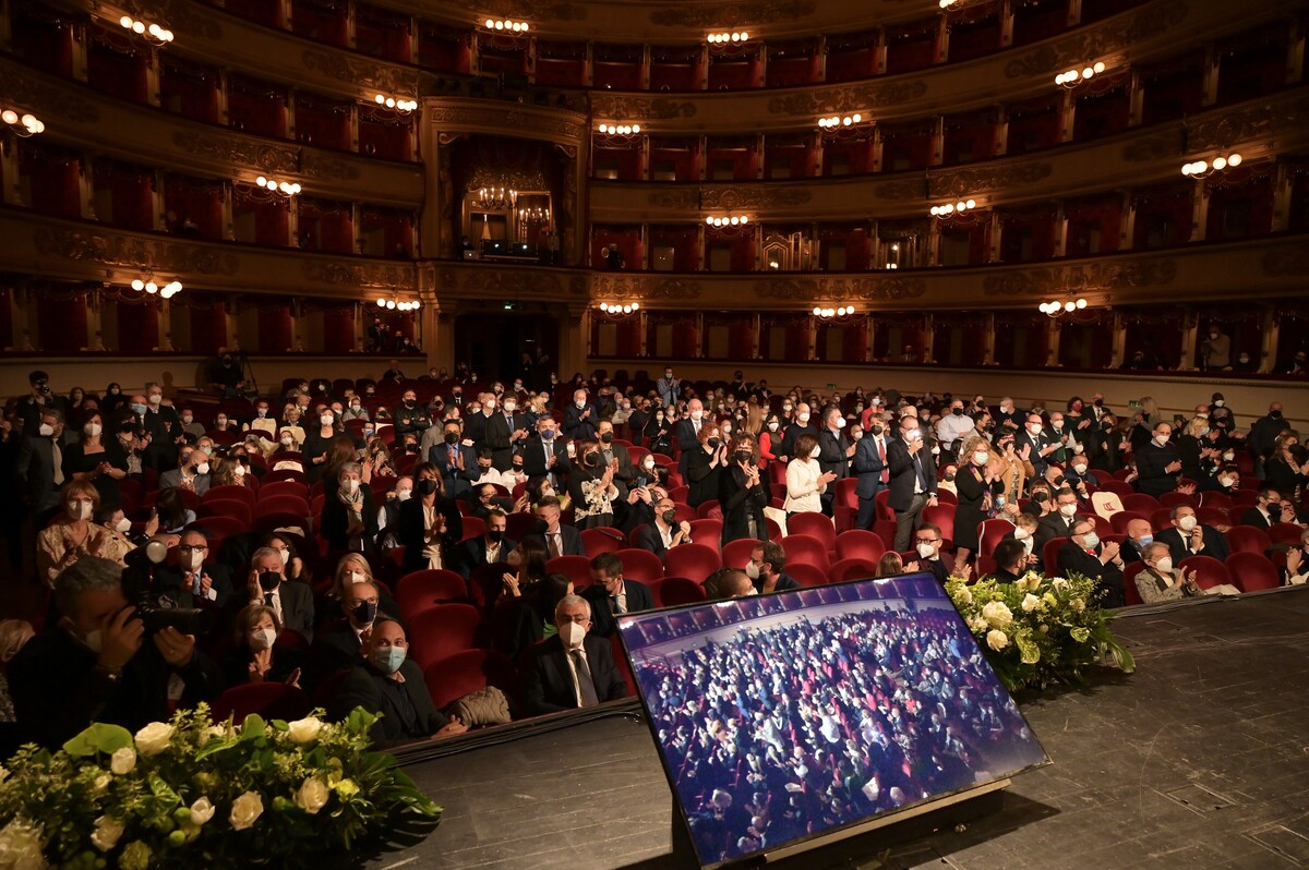 Premio Impresa e Lavoro per una nuova ripartenza alla Scala di Milano Premio Impresa e Lavoro per una nuova ripartenza alla Scala di Milano