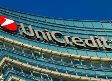 UniCredit vende il 18% di Yapi a Koc, il 2% sul mercato. Bbva resta in Turchia