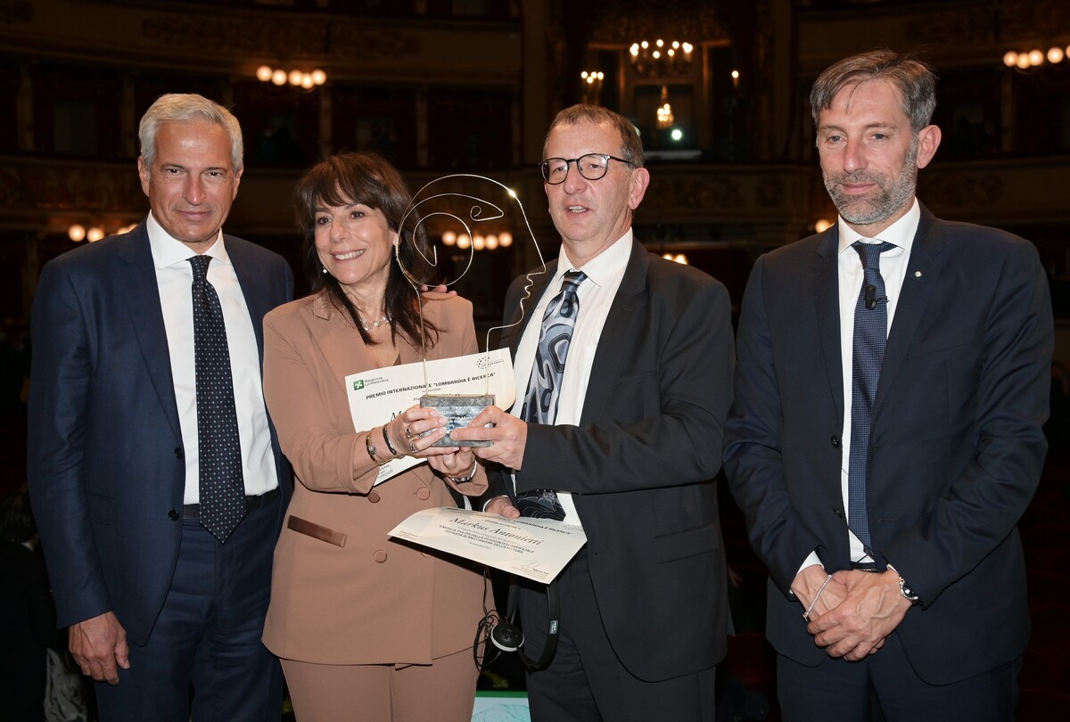 Premio Internazionale Lombardia è Ricerca premiati scienziati che hanno scoperto l’idrogeno verde. Premio Internazionale Lombardia è Ricerca premiati scienziati che hanno scoperto l’idrogeno verde.
