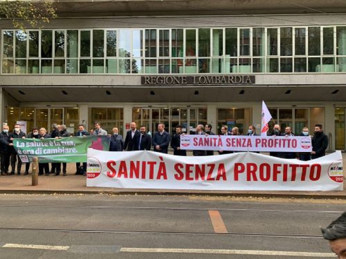 Regione Lombardia, opposizioni in presidio contro la riforma sanitaria. FOTO Regione Lombardia, opposizioni in presidio contro la riforma sanitaria. FOTO