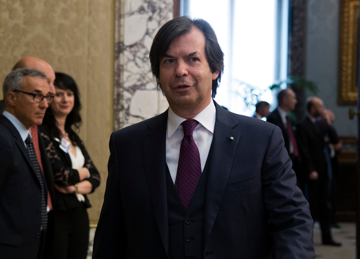 Intesa, Messina: “Draghi deve restare premier. No al suo passaggio al Colle”