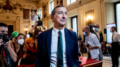 Milano, Sala torna a spingere per una legge speciale: “Alla città si chiede tanto”. Fontana apre ma rilancia sull’autonomia