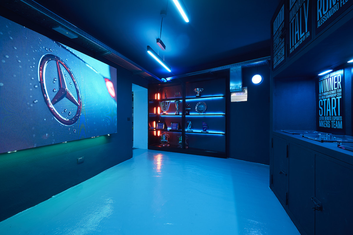 Mercedes inaugura la casa degli eSport nel cuore Roma Mercedes inaugura la casa degli eSport nel cuore Roma