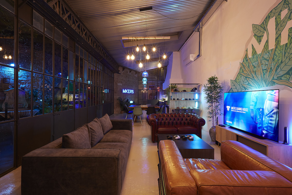 Mercedes inaugura la casa degli eSport nel cuore Roma Mercedes inaugura la casa degli eSport nel cuore Roma