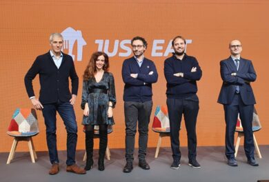 Just Eat compie 10 anni e apre a Milano il customer care con 200 addetti