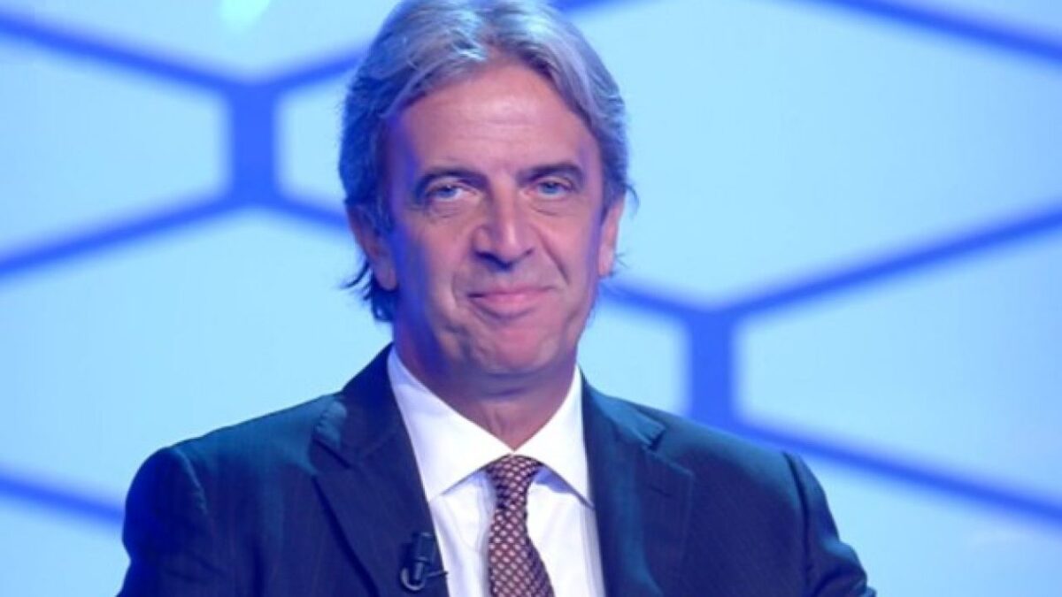 Mediaset: Studio Aperto, Tg4 e Sport Mediaset chiudono? La verità del Biscione Mediaset: Studio Aperto, Tg4 e Sport Mediaset chiudono? La verità del Biscione