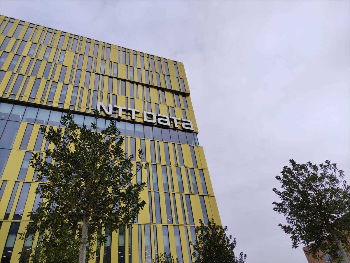 NTT Data, inaugurata la nuova sede. Ruffinoni: “In arrivo 5.000 assunzioni” NTT Data, inaugurata la nuova sede. Ruffinoni: “In arrivo 5.000 assunzioni”