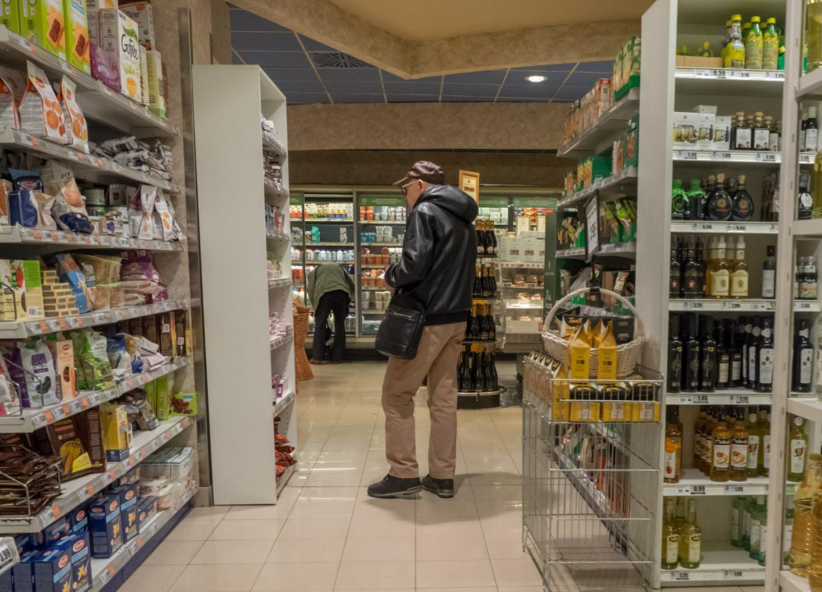 Supermercati, furti e taccheggi da 5 mld in 2 anni. Costo per cittadino: 84 € Supermercati, furti e taccheggi da 5 mld in 2 anni. Costo per cittadino: 84 €
