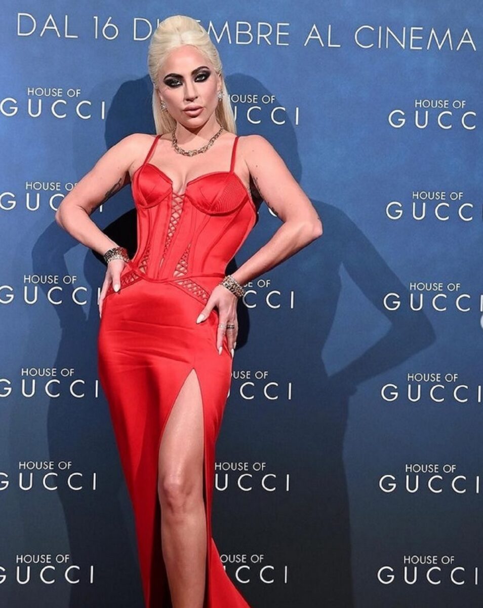 Lady Gaga, fiori ricevuti da Fazio? Buttati per terra, ecco perché. VIDEO