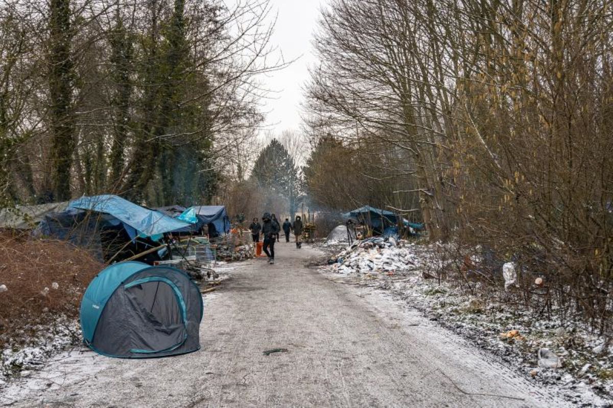 Decathlon Francia, canoe ritirate dal mercato per vietarne l’uso ai migranti