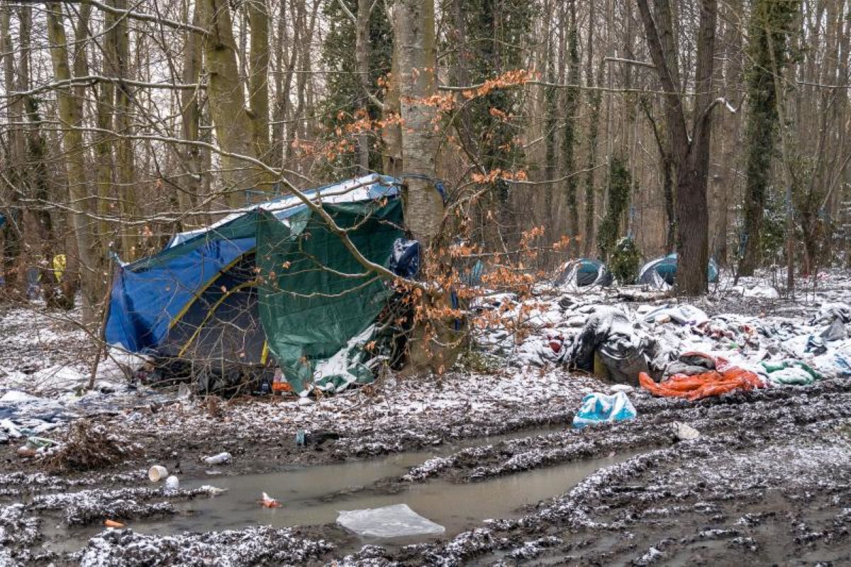 Decathlon Francia, canoe ritirate dal mercato per vietarne l’uso ai migranti