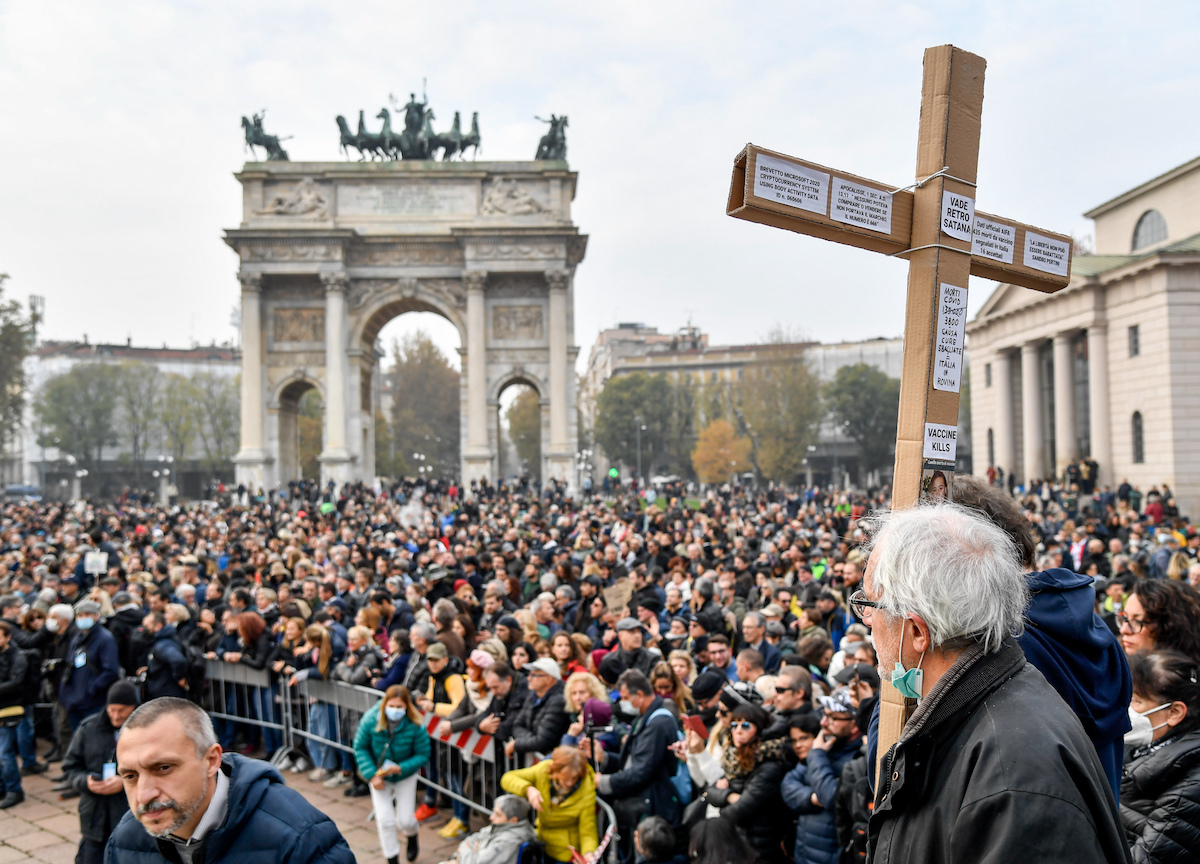 Libertà di riunione limitata dal Ministero, la fine dello Stato di diritto Libertà di riunione limitata dal Ministero, la fine dello Stato di diritto