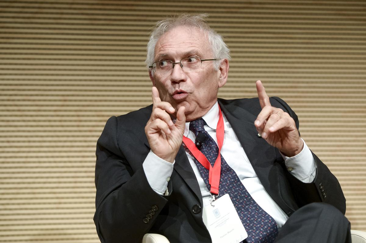 Maturità, Gramellini contro Bianchi: “Basta scritto? Ora solo pernacchie” Maturità, Gramellini contro Bianchi: “Basta scritto? Ora solo pernacchie”