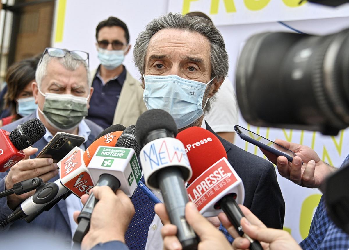 Covid, Fontana: “Nuove chiusure? Chi ha fatto il vaccino va tutelato” Covid, Fontana: “Nuove chiusure? Chi ha fatto il vaccino va tutelato”