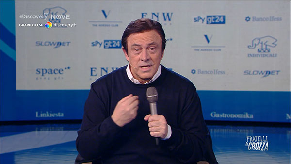Fratelli di Crozza: Calenda avvisa Letta: “con sto ddl zan ce li avete tritati che manco il sedano per il soffitto e basta parlare con Conte” Fratelli di Crozza: Calenda avvisa Letta: “con sto ddl zan ce li avete tritati che manco il sedano per il soffitto e basta parlare con Conte”