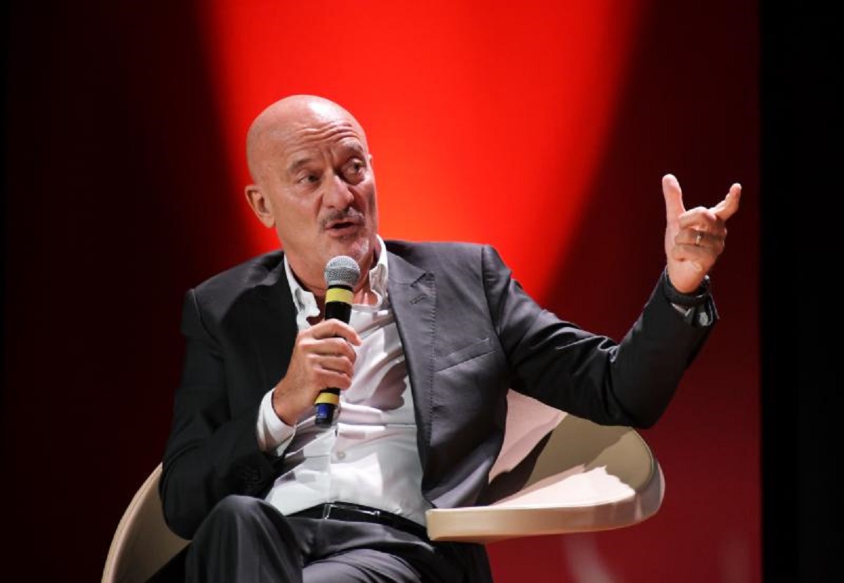 Zelig 2021, lo show comico parte col botto: il meglio della prima puntata Zelig 2021, lo show comico parte col botto: il meglio della prima puntata
