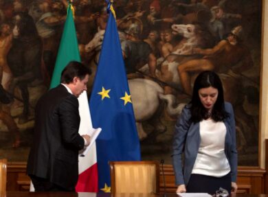 Azzolina prende le distanze da Conte: “Divieto M5s in Rai? Non so quanto dura”