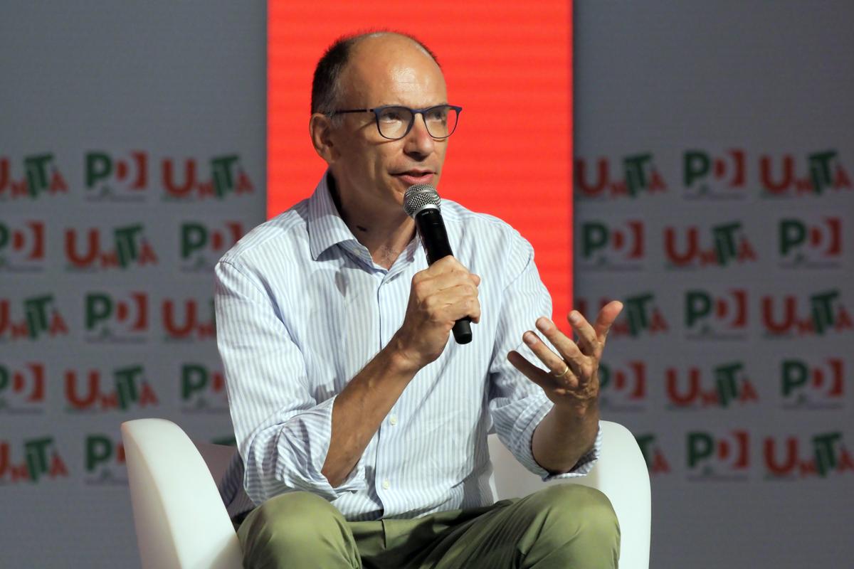 Galleria foto 'Sondaggi, il Pd di Letta consolida il primato. La Meloni saluta la vetta' - foto 1