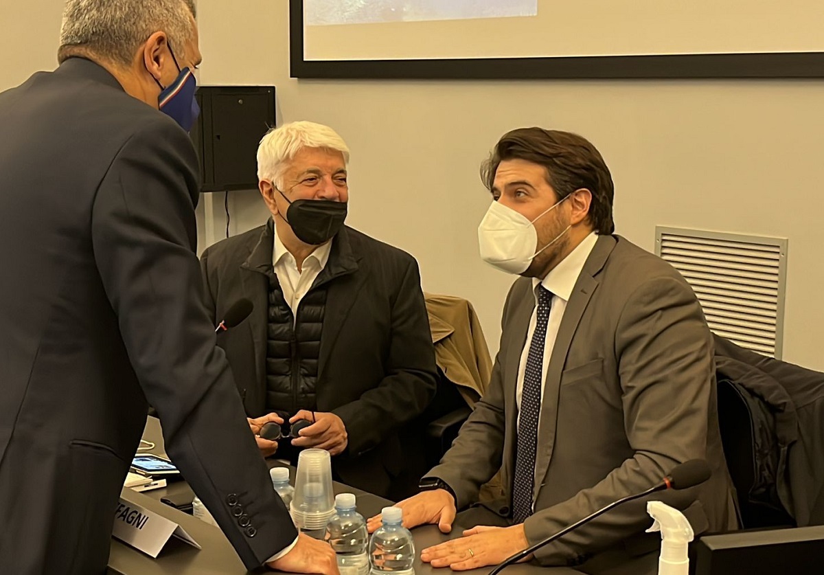 “Non facciamo cerimonie!” Passaro e la nobile arte del protocollo di Stato “Non facciamo cerimonie!” Passaro e la nobile arte del protocollo di Stato