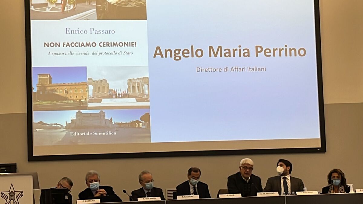 “Non facciamo cerimonie!” Passaro e la nobile arte del protocollo di Stato “Non facciamo cerimonie!” Passaro e la nobile arte del protocollo di Stato