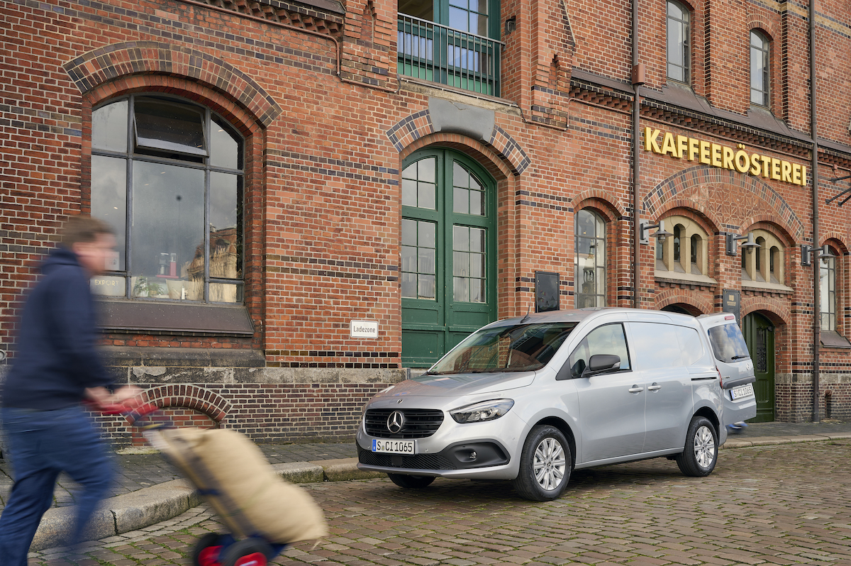 Nuovo Mercedes-Benz Citan è il versatile small Van con la Stella Nuovo Mercedes-Benz Citan è il versatile small Van con la Stella