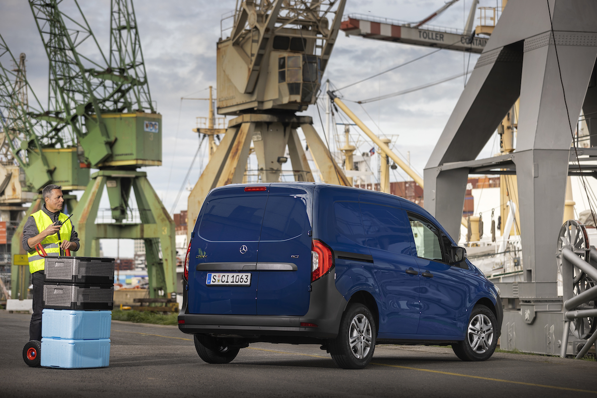 Nuovo Mercedes-Benz Citan è il versatile small Van con la Stella Nuovo Mercedes-Benz Citan è il versatile small Van con la Stella