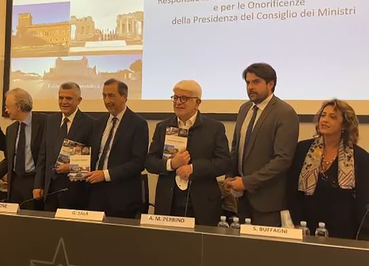 Passaro: “I leader del G20 e la monetina nella fontana di Trevi? Un’idea mia!” Passaro: “I leader del G20 e la monetina nella fontana di Trevi? Un’idea mia!”
