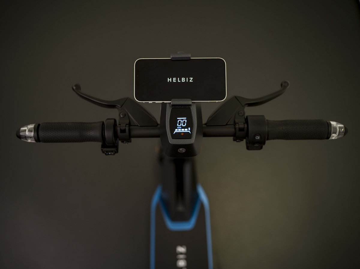 EICMA 2021: debutto mondiale per monopattino HELBIZ ONE-S EICMA 2021: debutto mondiale per monopattino HELBIZ ONE-S