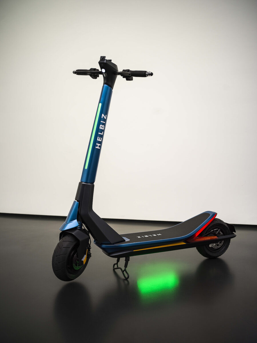 EICMA 2021: debutto mondiale per monopattino HELBIZ ONE-S EICMA 2021: debutto mondiale per monopattino HELBIZ ONE-S