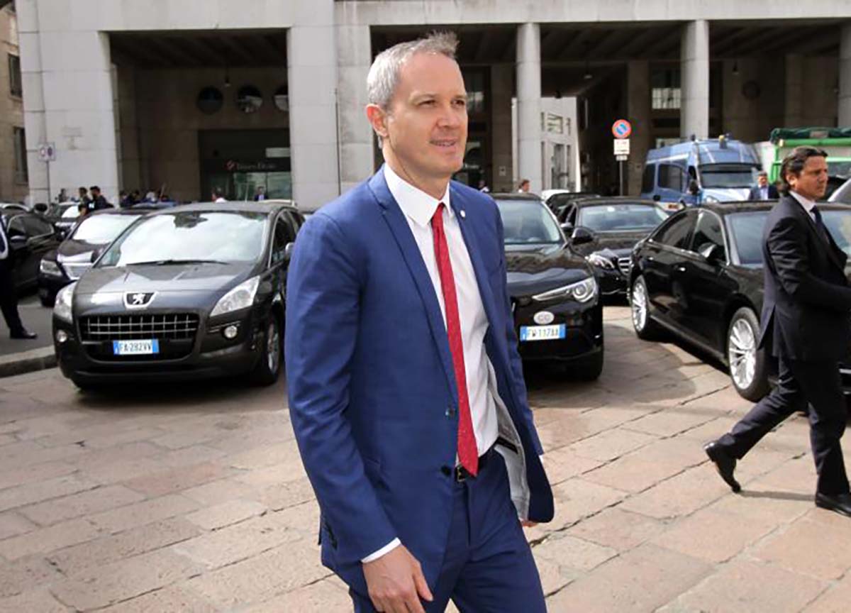 Banca Mediolanum balla da sola. Ad Affari: niente vendita Banca Mediolanum balla da sola. Ad Affari: niente vendita